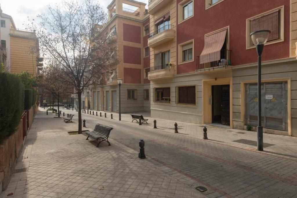 Ferienwohnung Precioso Piso En Paseo De La Bomba Free Parking Granada Exterior foto
