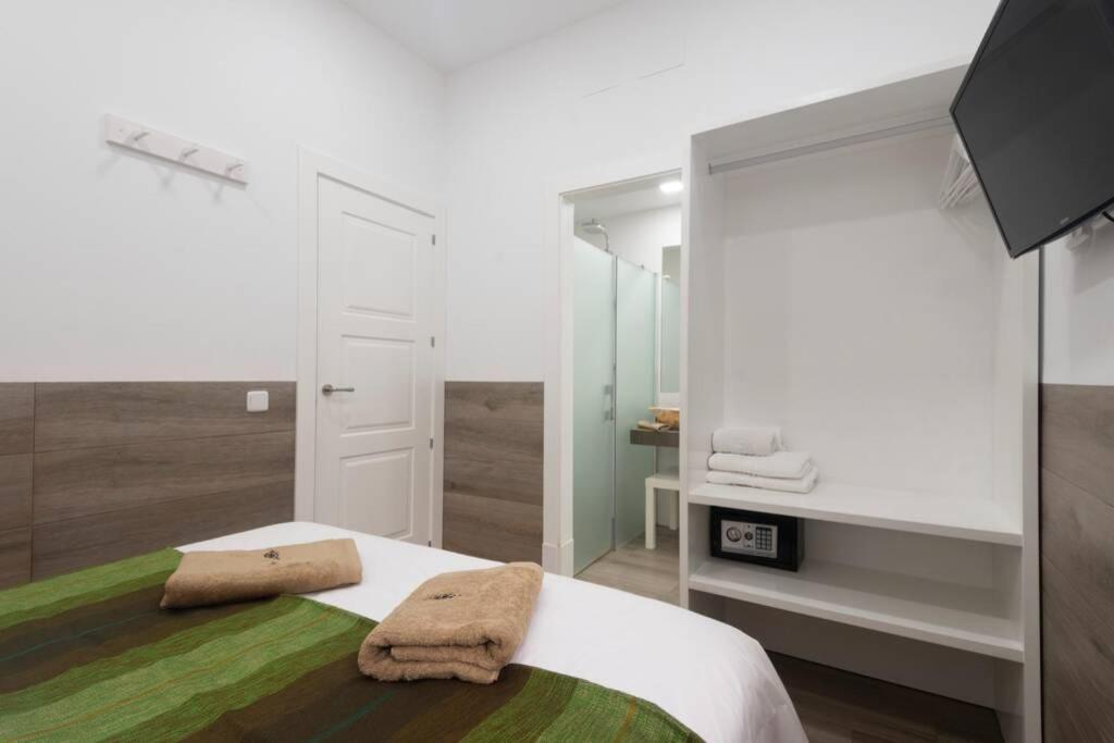 Ferienwohnung Precioso Piso En Paseo De La Bomba Free Parking Granada Exterior foto