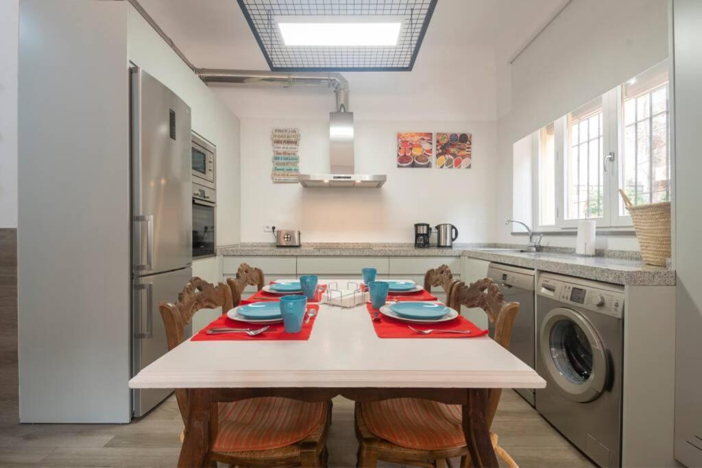 Ferienwohnung Precioso Piso En Paseo De La Bomba Free Parking Granada Exterior foto