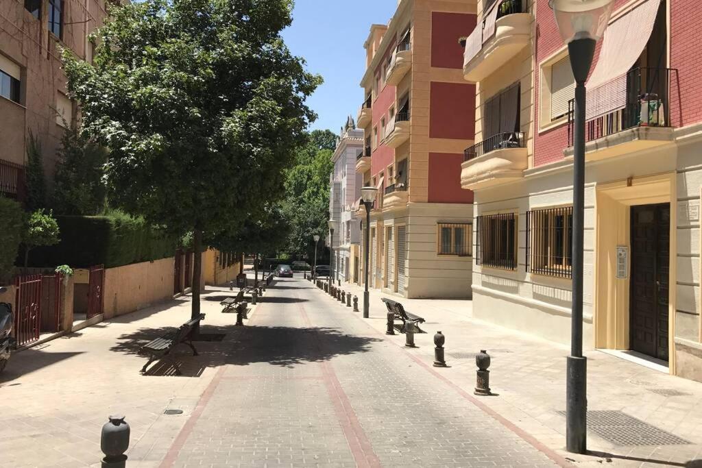 Ferienwohnung Precioso Piso En Paseo De La Bomba Free Parking Granada Exterior foto