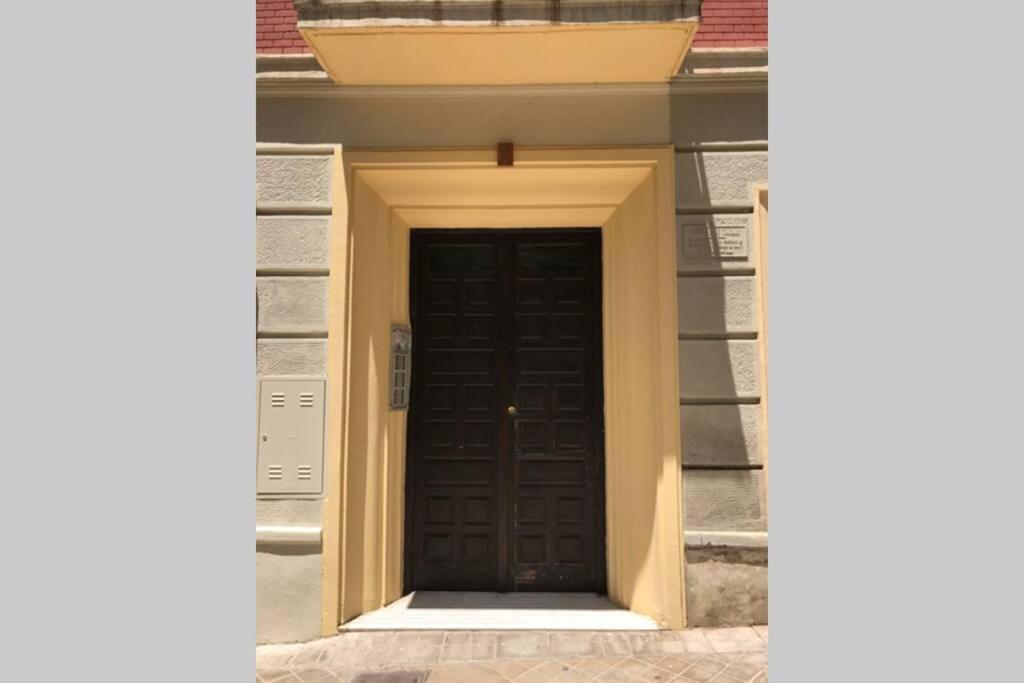 Ferienwohnung Precioso Piso En Paseo De La Bomba Free Parking Granada Exterior foto