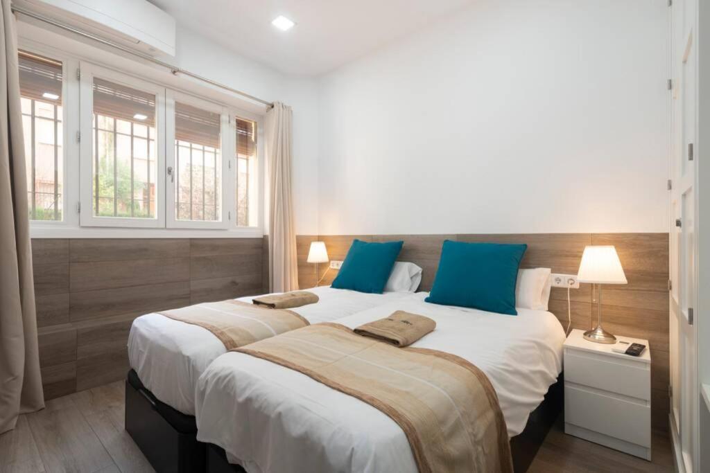 Ferienwohnung Precioso Piso En Paseo De La Bomba Free Parking Granada Exterior foto